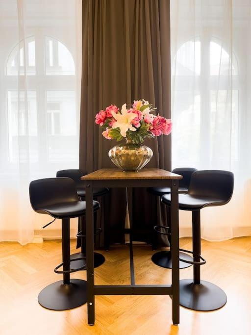 Exclusive Suite Museumsquartier Виена Екстериор снимка